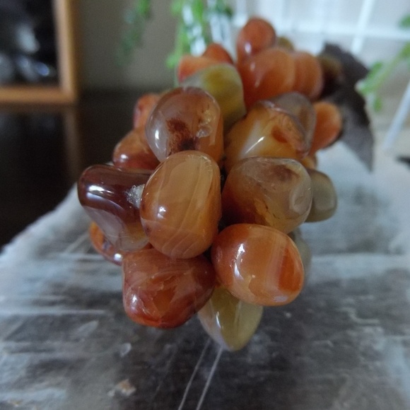 Vintage Carnelian Agate Grapes Cluster Metal Leaf - Picture 8 of 8